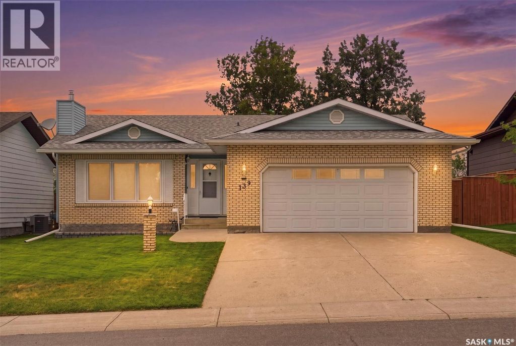 139 Wright Crescent, Biggar