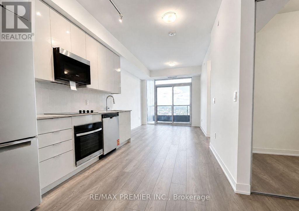 1707 - 474 Caldari Road, Vaughan (concord)
