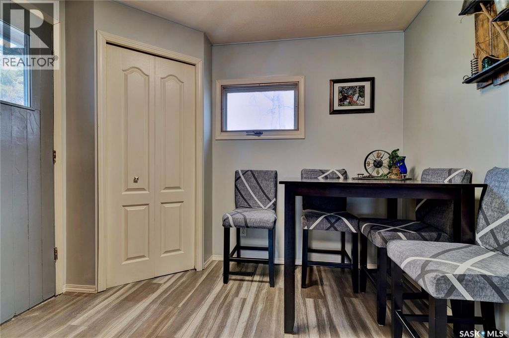 1230 Dewdney Avenue E, Regina