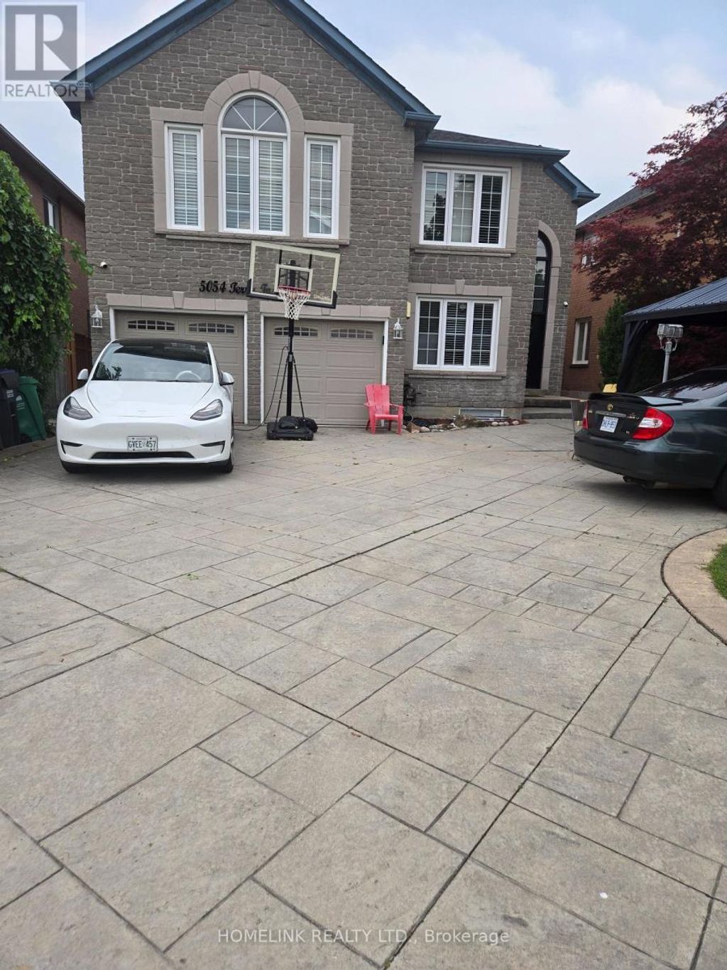 5054 Terry Fox Way, Mississauga (east Credit)