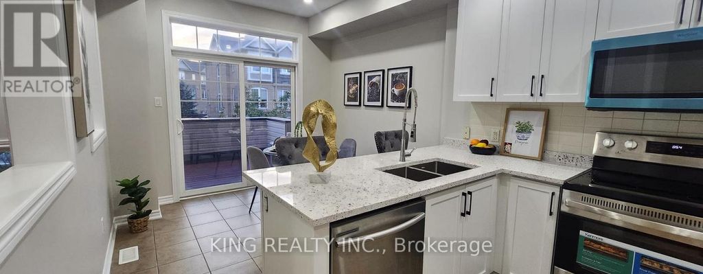 86 Magdalene Crescent S, Brampton (heart Lake East)