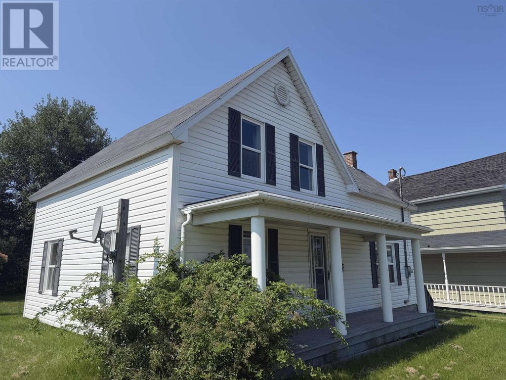 272 King Edward Street, Glace Bay