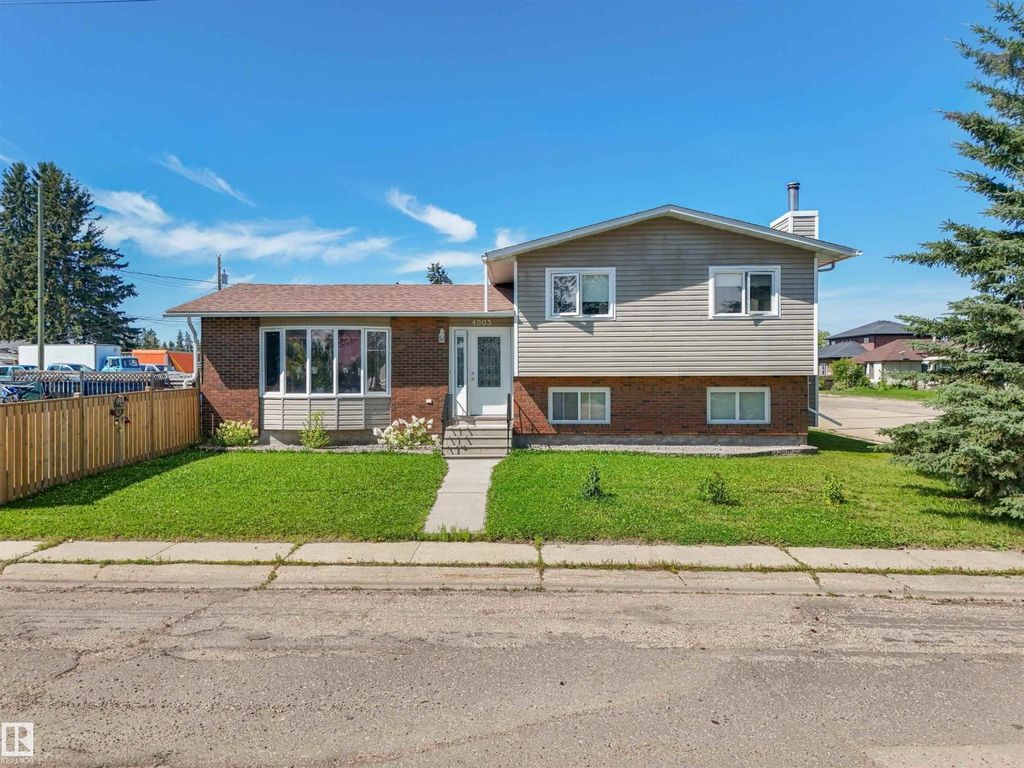 4903 52 Avenue, Evansburg
