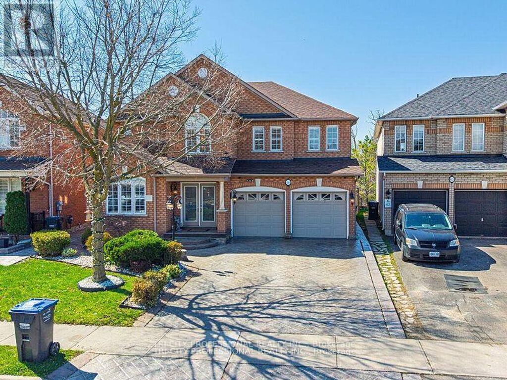 61 Woodvalley Drive, Brampton (fletcher's Meadow)