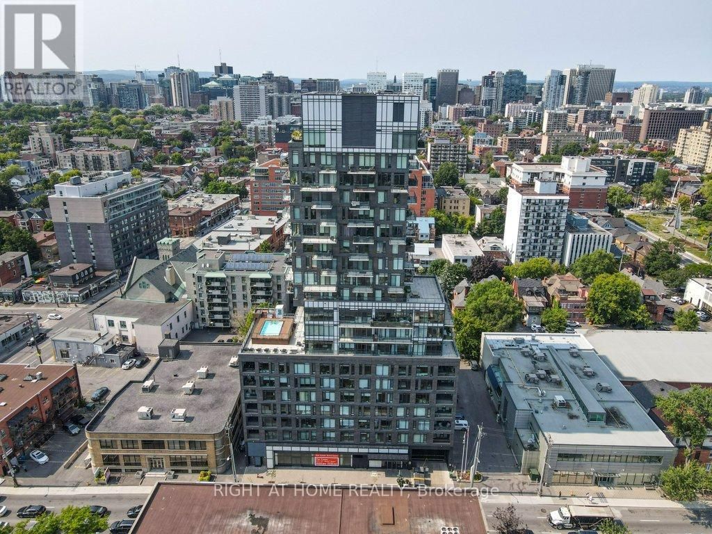705 - 203 Catherine Street, Ottawa