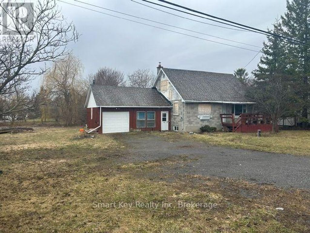1696 River Road, Ottawa