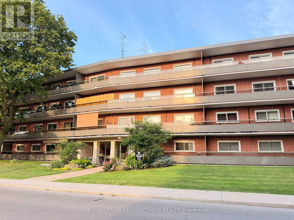 411 - 11 Woodman Drive, Hamilton (corman)