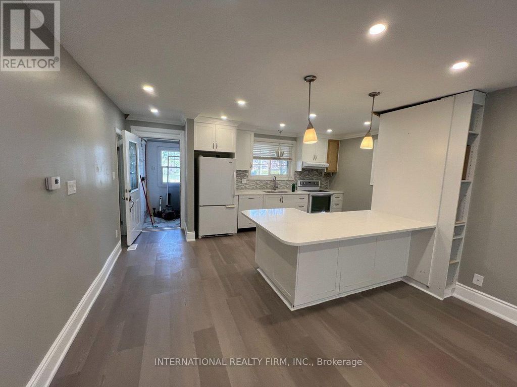 101 - 73 Murray Drive, Aurora (aurora Highlands)