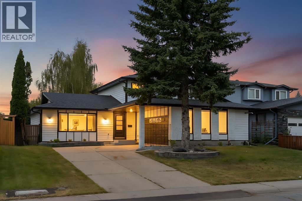 816 Lake Ontario Drive Se, Calgary