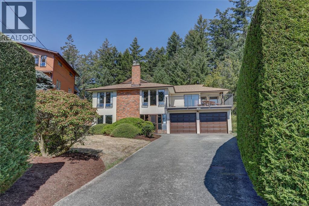 162 Sir Lancelot Pl, Nanaimo