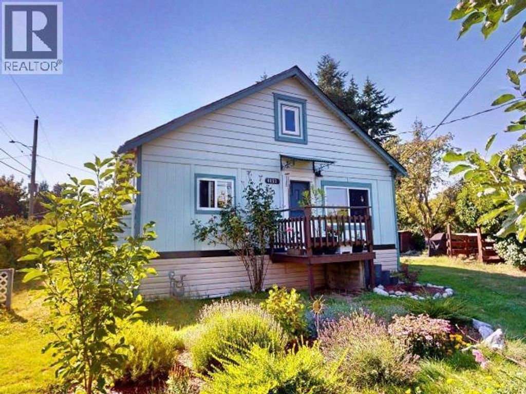 4653 Joyce Ave, Powell River