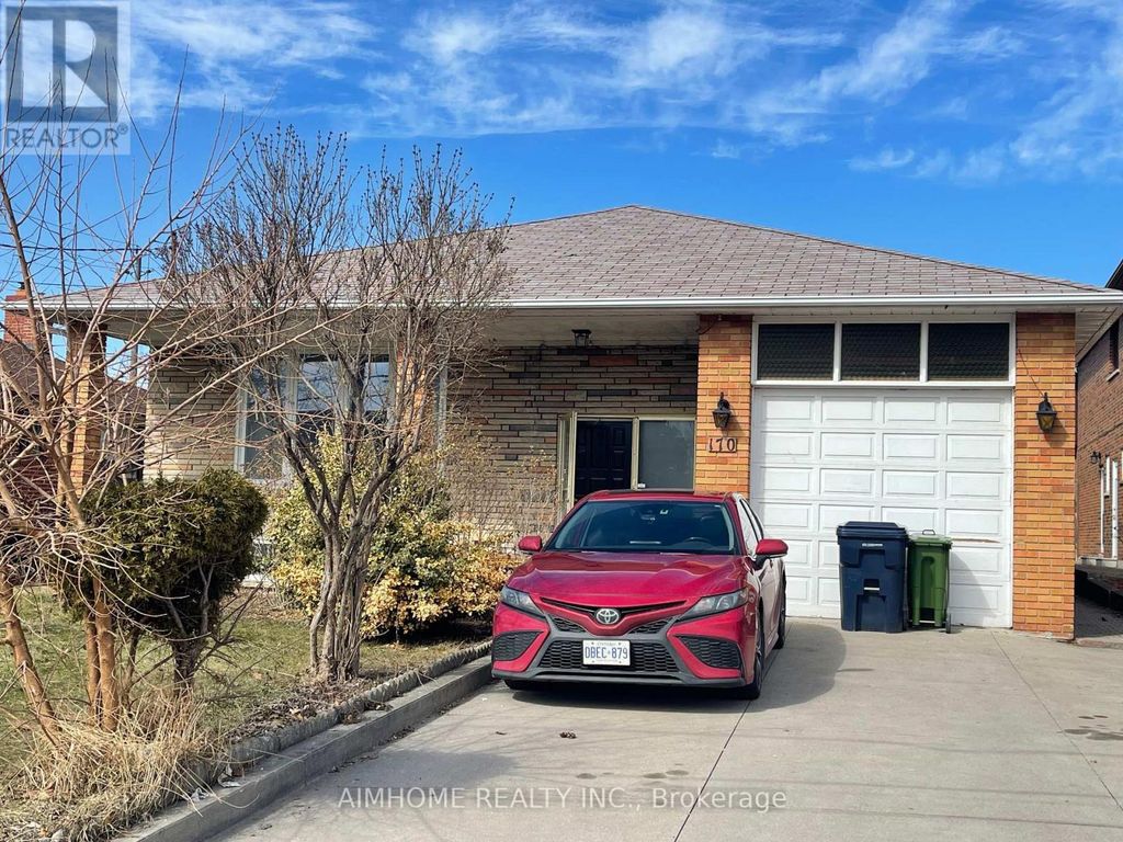 170 Gracefield Avenue, Toronto (maple Leaf)