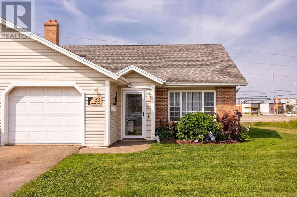 33 Holland Drive, Stratford