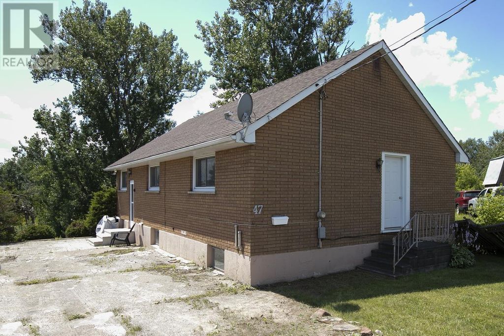 47 Fairview Ave, Sault Ste. Marie