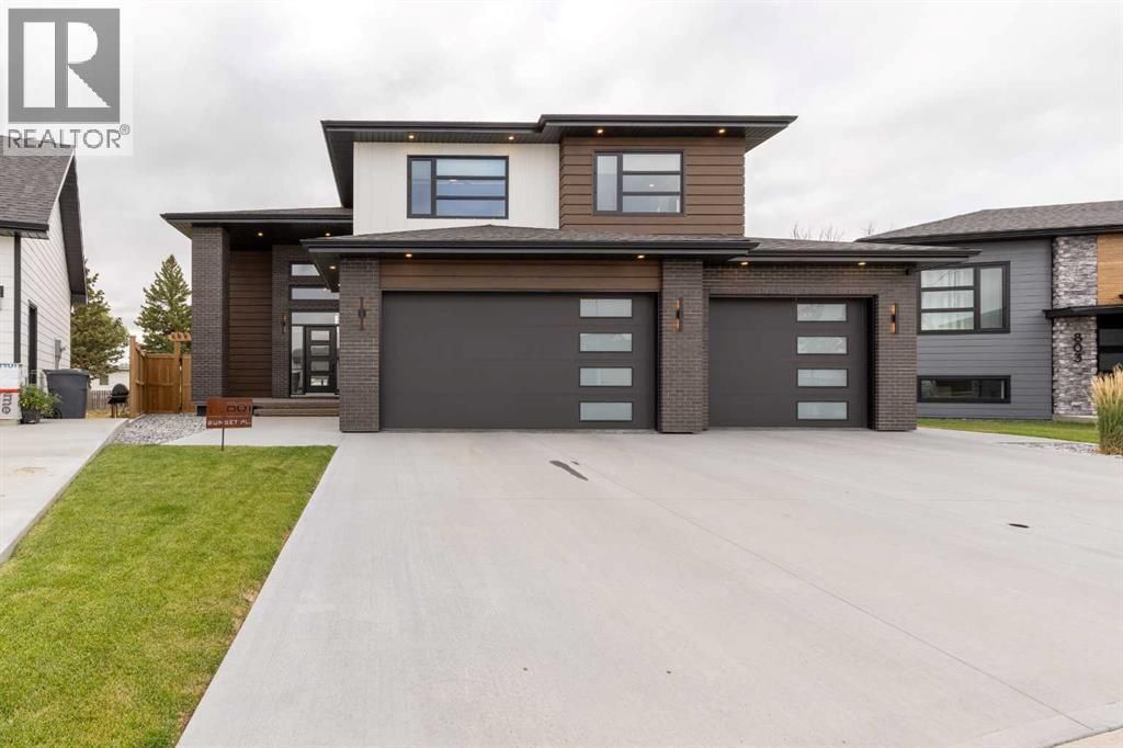 801 Sunset Place, Picture Butte