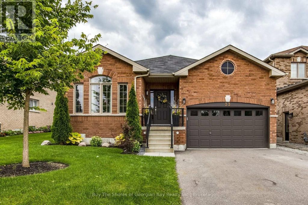 33 Beausoleil Drive, Penetanguishene