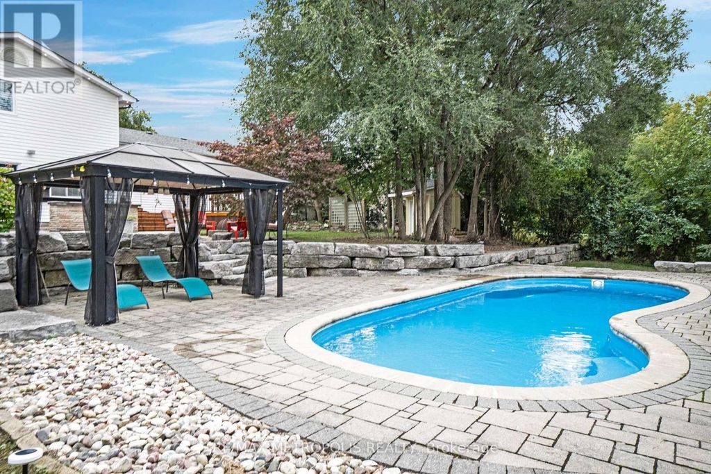 1872 Appleview Road, Pickering (dunbarton)