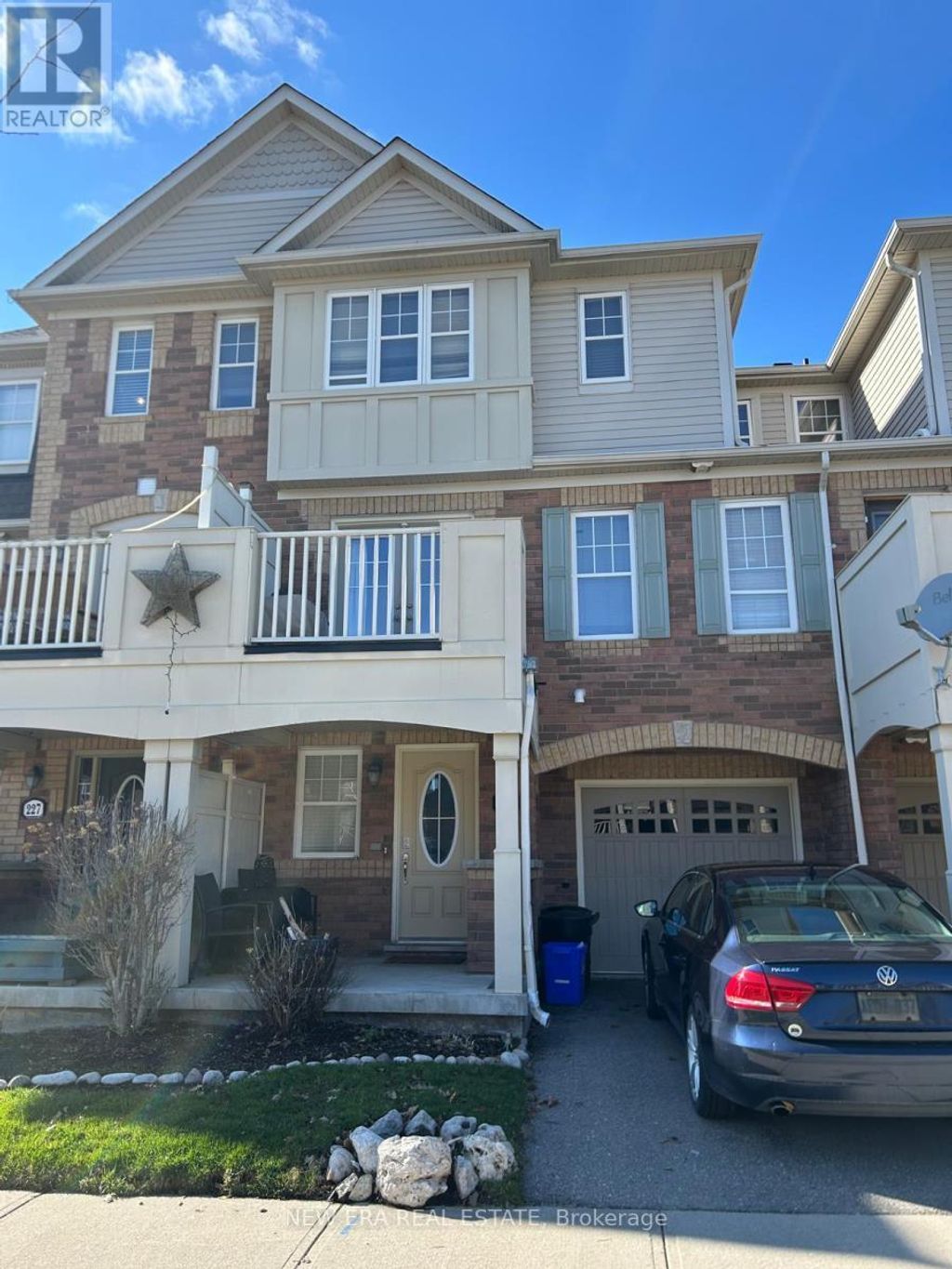 225 Schreyer Crescent, Milton (ha Harrison)