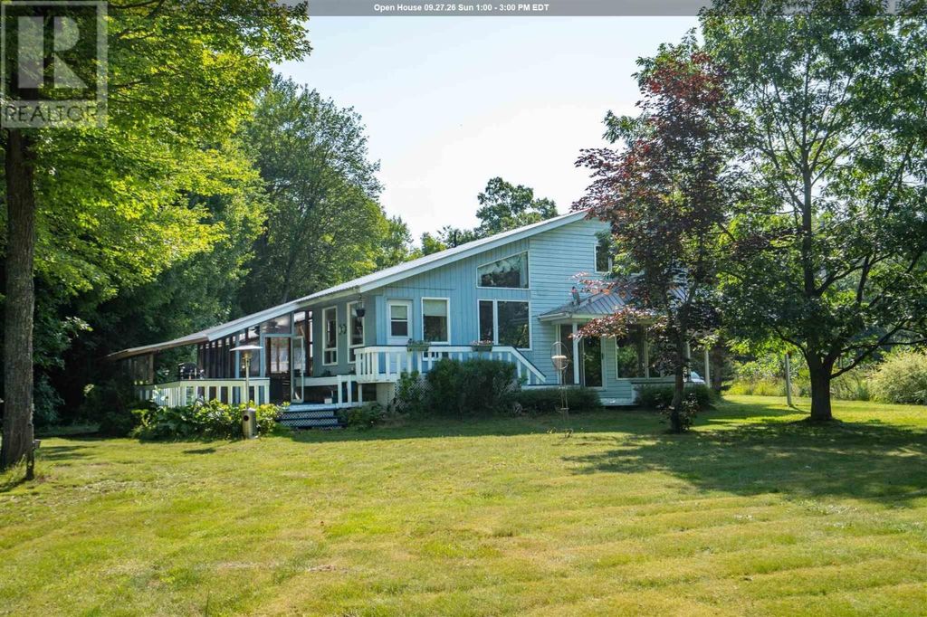 1 Eagle Dr, Desbarats