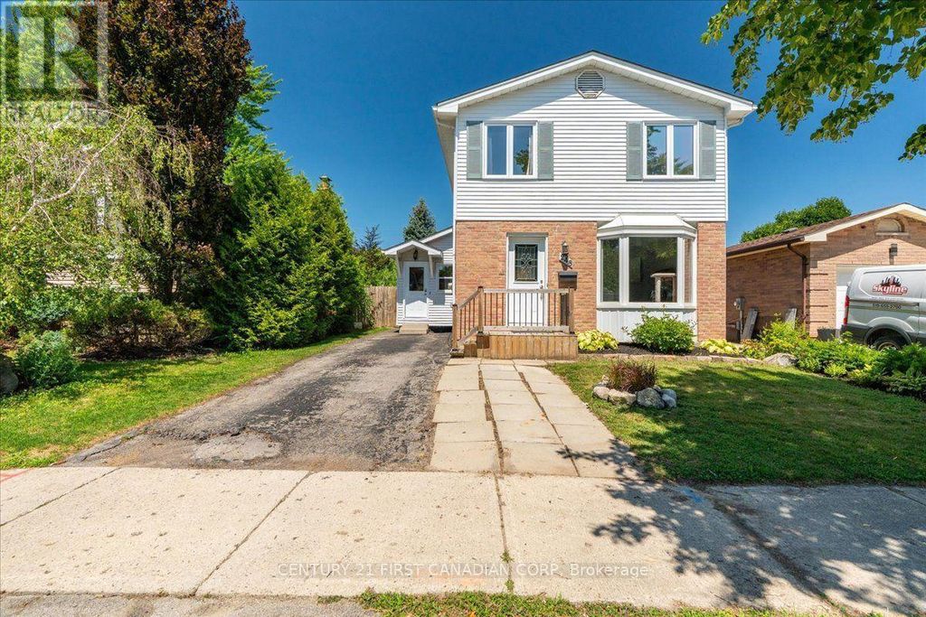 248 Ardsley Crescent, London North (north I)