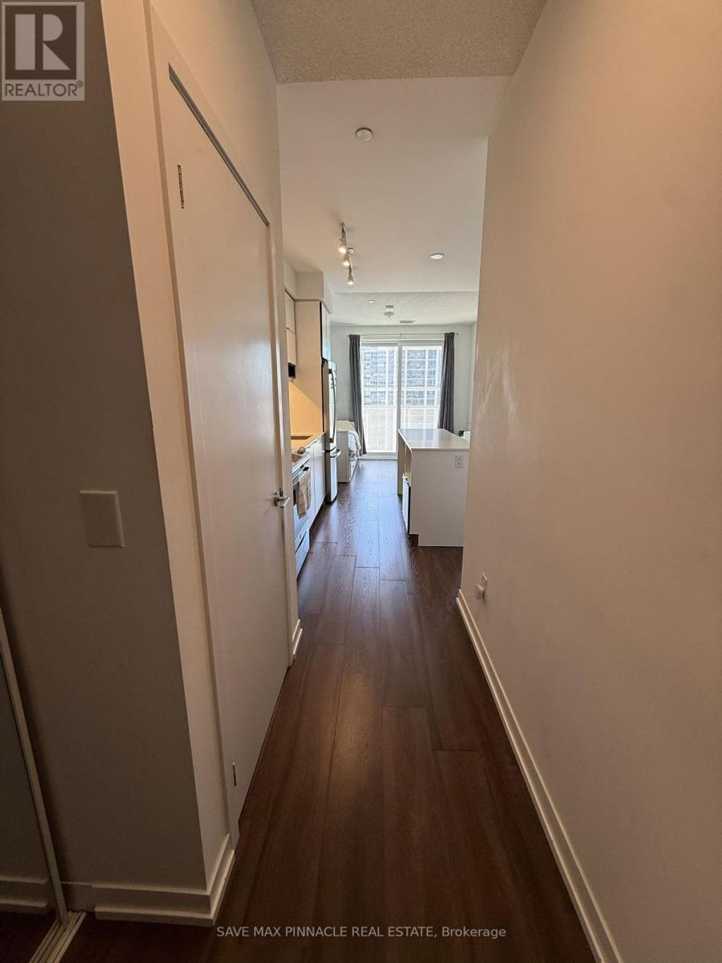 2206 - 4065 Confederation Parkway, Mississauga (city Centre)