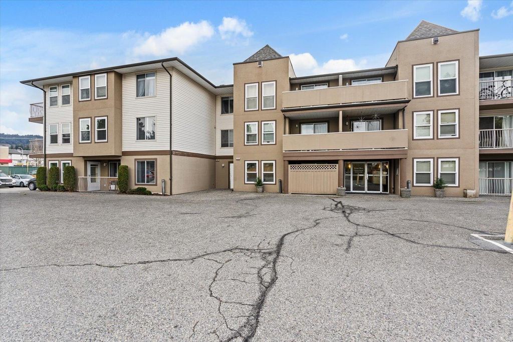 111 45702 Watson Road|garrison Crossing, Chilliwack