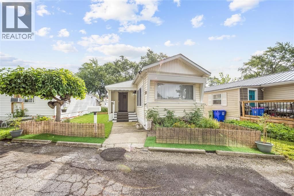 310 Pompano Avenue, Windsor