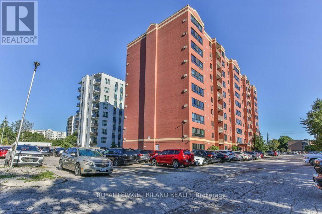 1005 - 95 Base Line Road W, London South (south E)