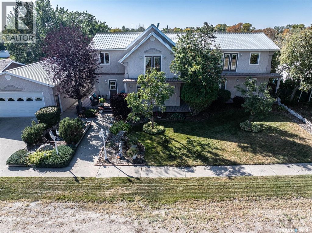 304 1st Street W, Milden