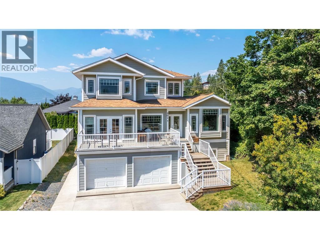 201 25th Avenue S, Creston