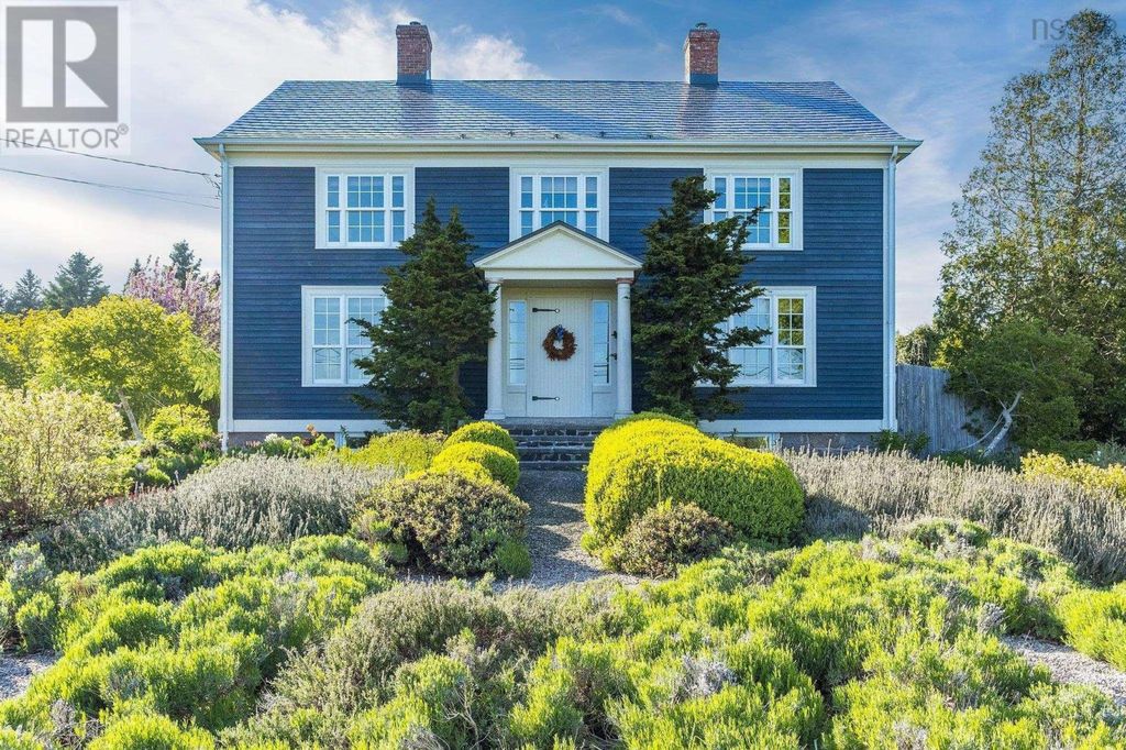 5233 Granville Road, Granville Ferry