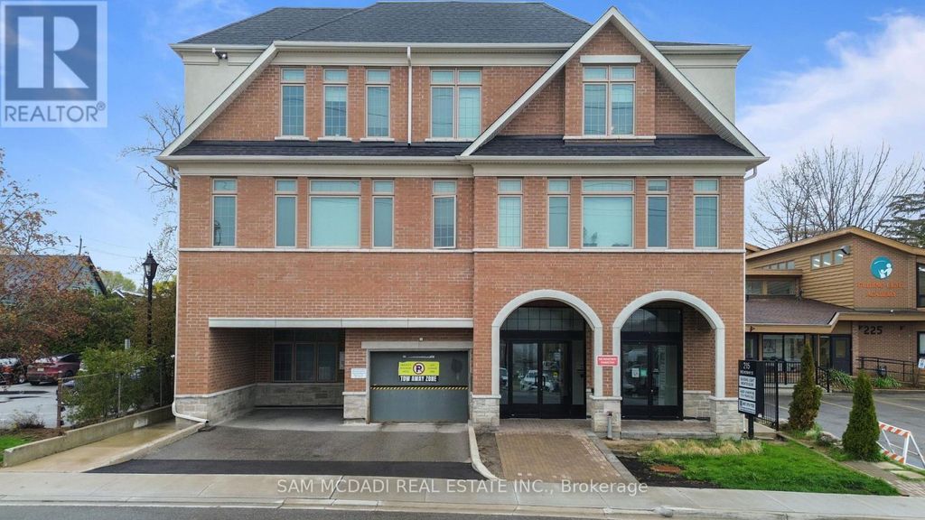 308 - 215 Broadway Street, Mississauga (streetsville)
