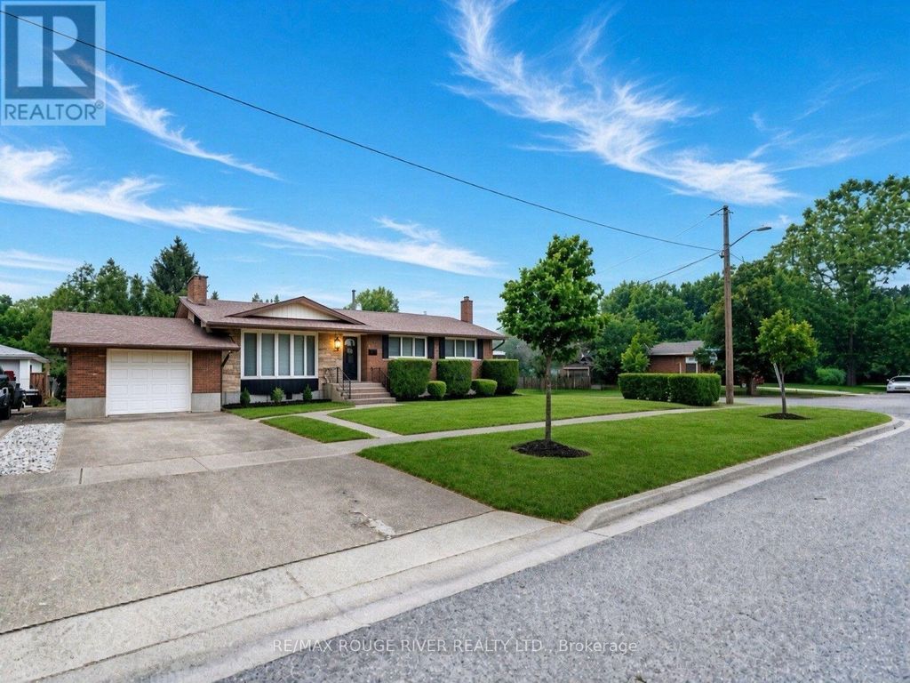 25 Clearview Heights, St. Catharines (burleigh Hill)