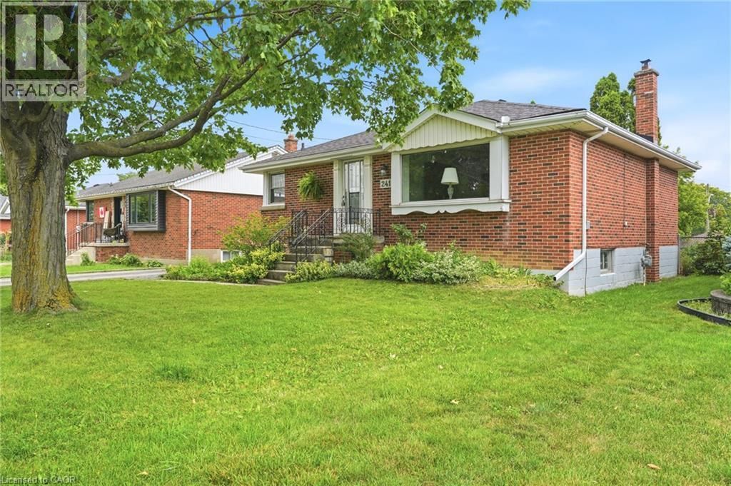 241 East 44th Street, Hamilton