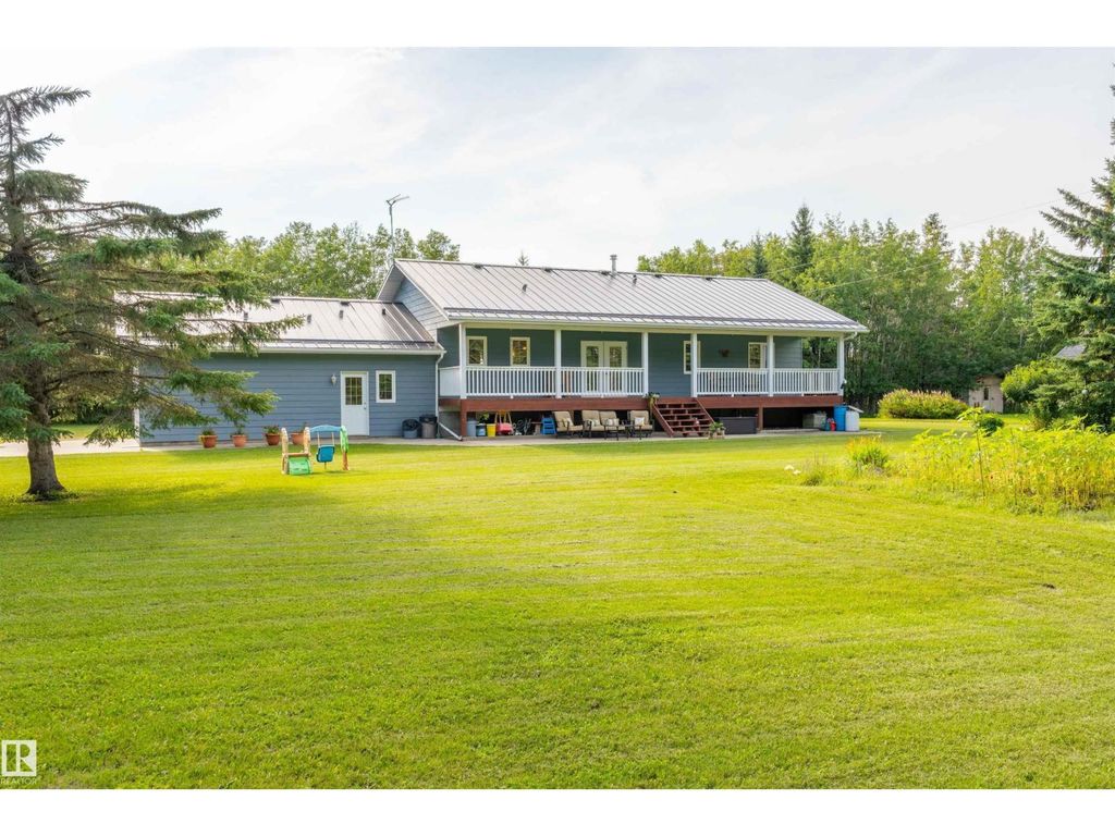 59125 Range Road 102, Rural St. Paul County