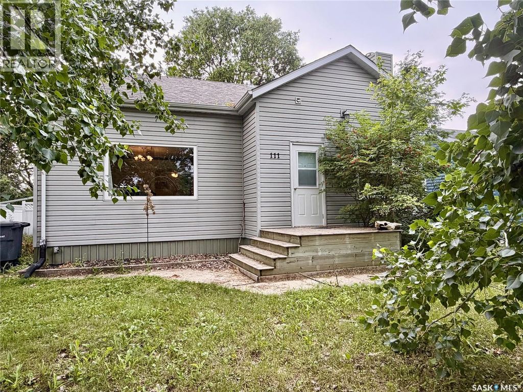111 1st Street W, Carrot River
