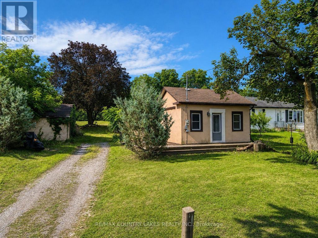 607 Simcoe Street, Brock (beaverton)