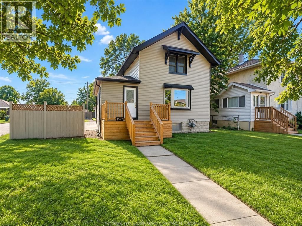 1597 Bruce, Windsor