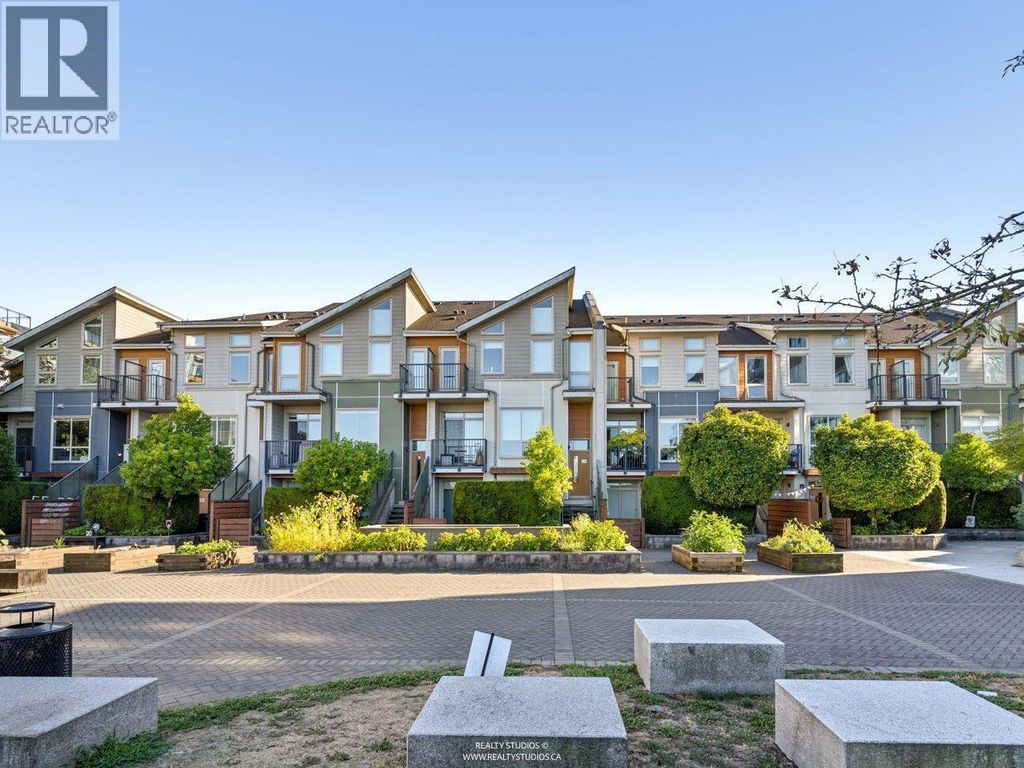 24 10133 River Drive, Richmond
