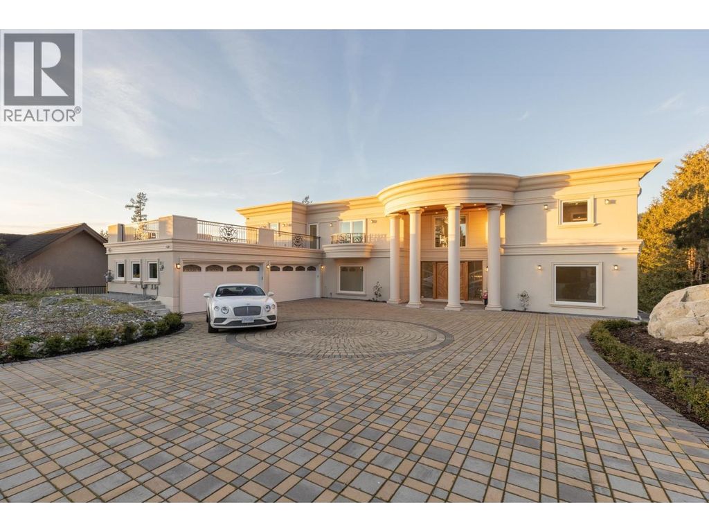 5417 Greentree Road, West Vancouver