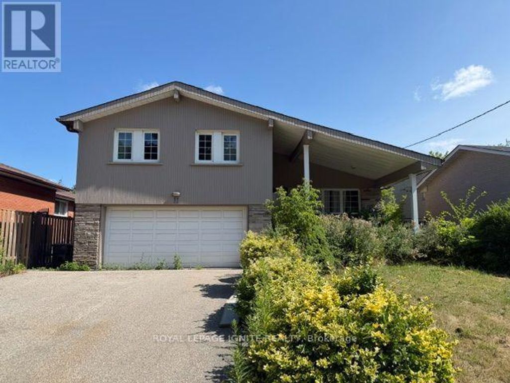 11 Fulwell Crescent, Toronto (york University Heights)