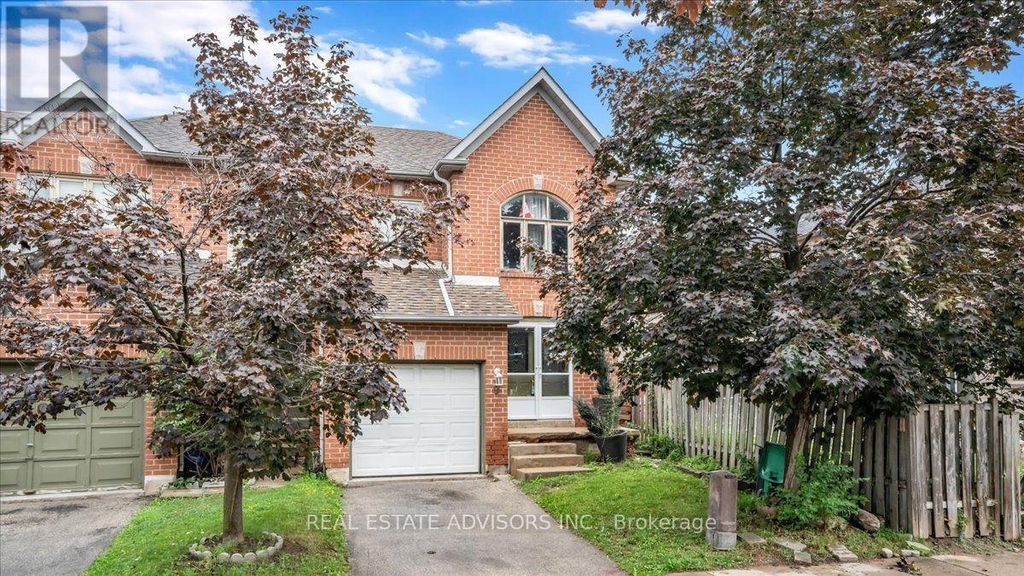 9 Brocklebank Court, Brampton (brampton West)