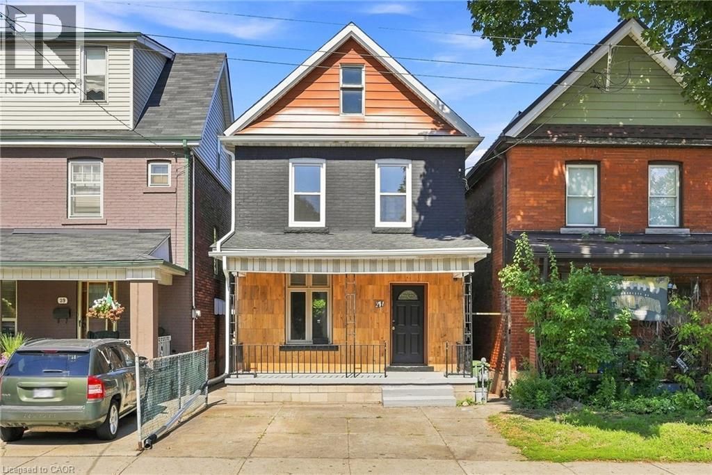 41 Barnesdale Avenue N, Hamilton