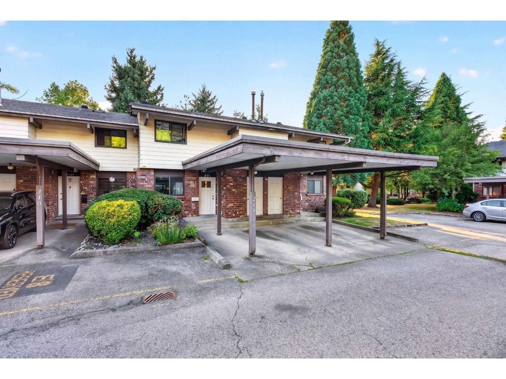 211 13931 74 Avenue, Surrey