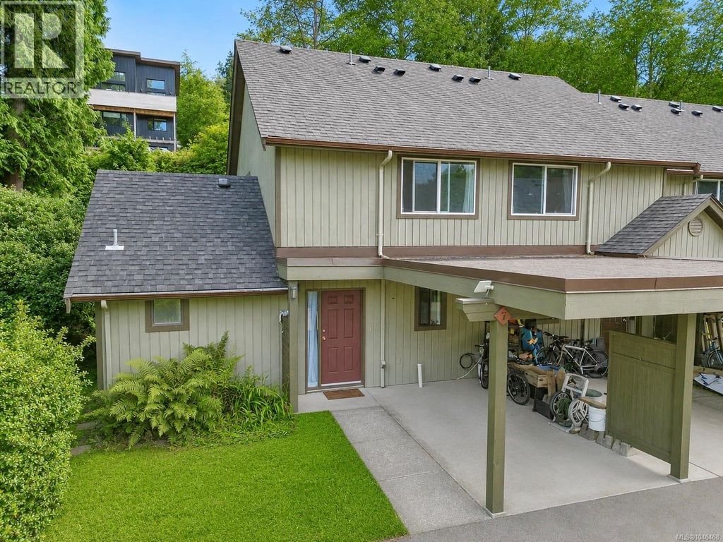 7 595 Gibson St, Tofino