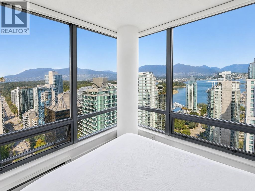 2902 1288 W Georgia Street, Vancouver