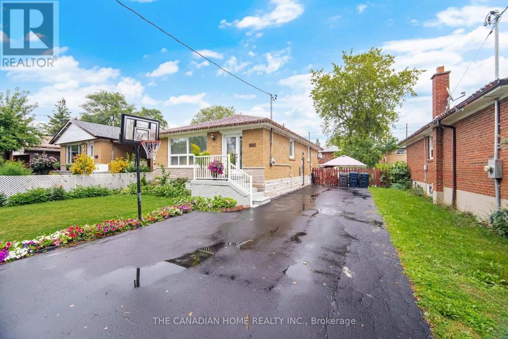 802 Brimorton Drive, Toronto (woburn)
