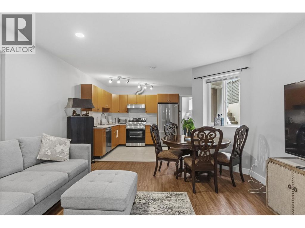 Basement 4225 Evergreen Avenue, West Vancouver