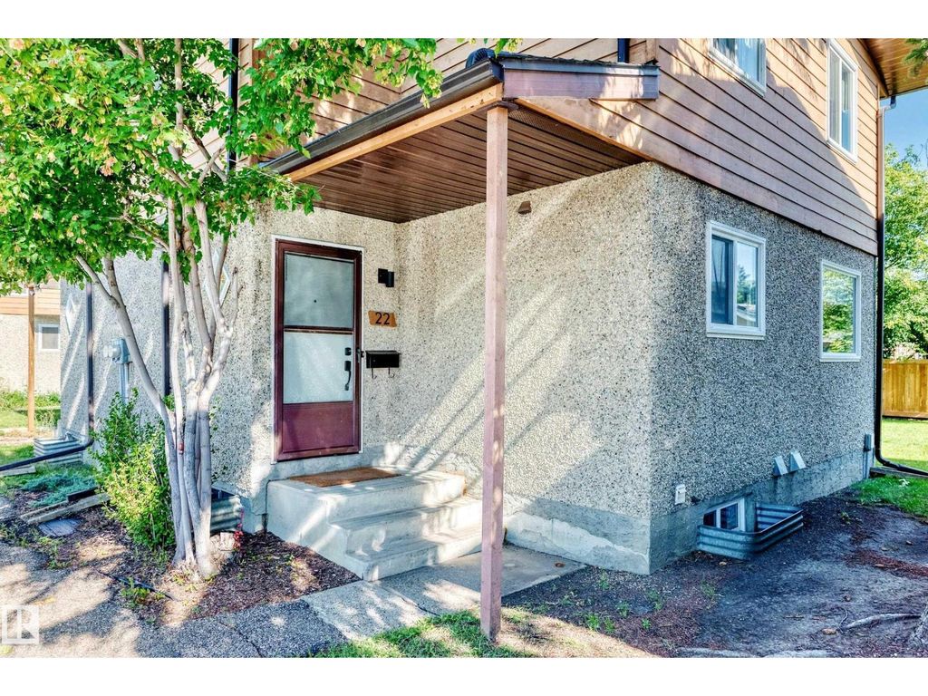 #22 3812 20 Av Nw, Edmonton