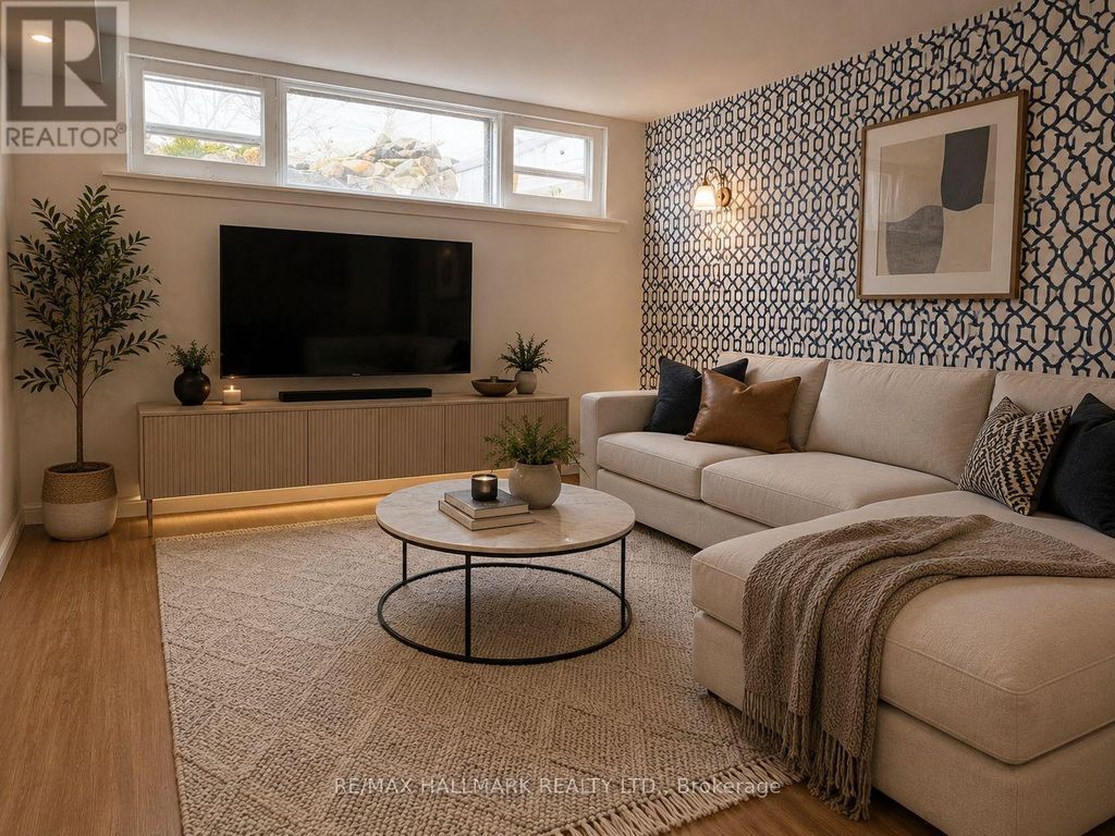 #bsmnt - 63 Longford Drive E, Newmarket (bristol-London)